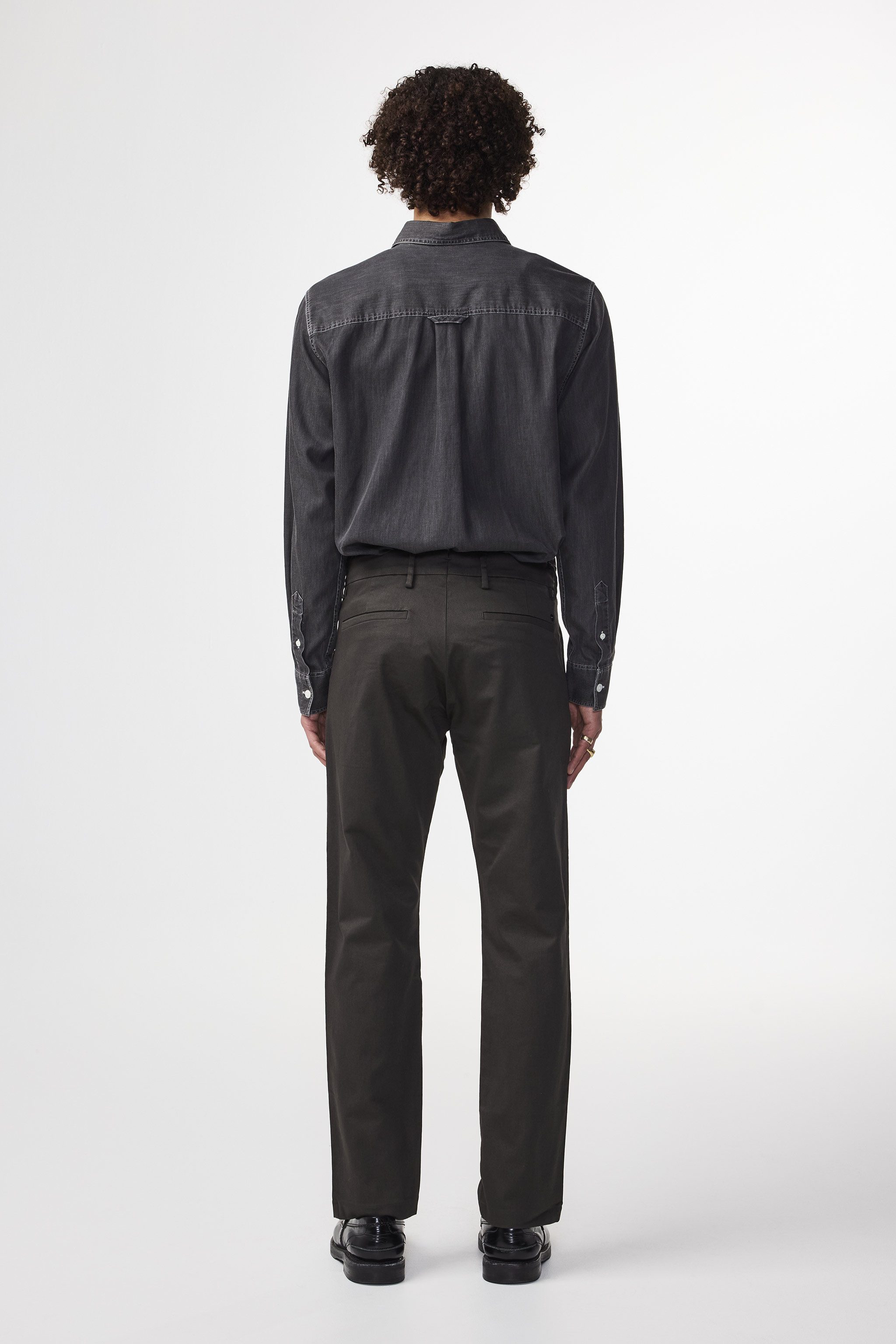 Theo 1420 men's chinos - Dark Army - Buy online at NN.07®