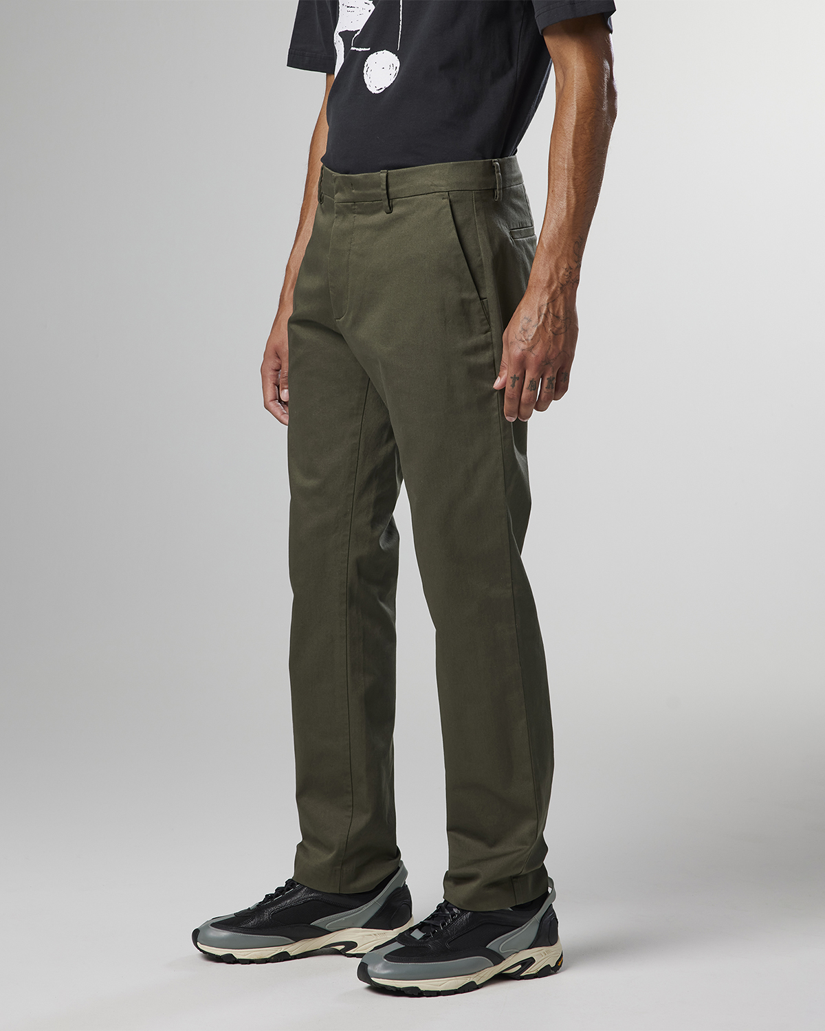 パンツ HEUGN e 2PLEATED CHINO TROUSER 3 George” 2 PLEATED CHINO TROUSER / PRODUCT DYE - WUNDER