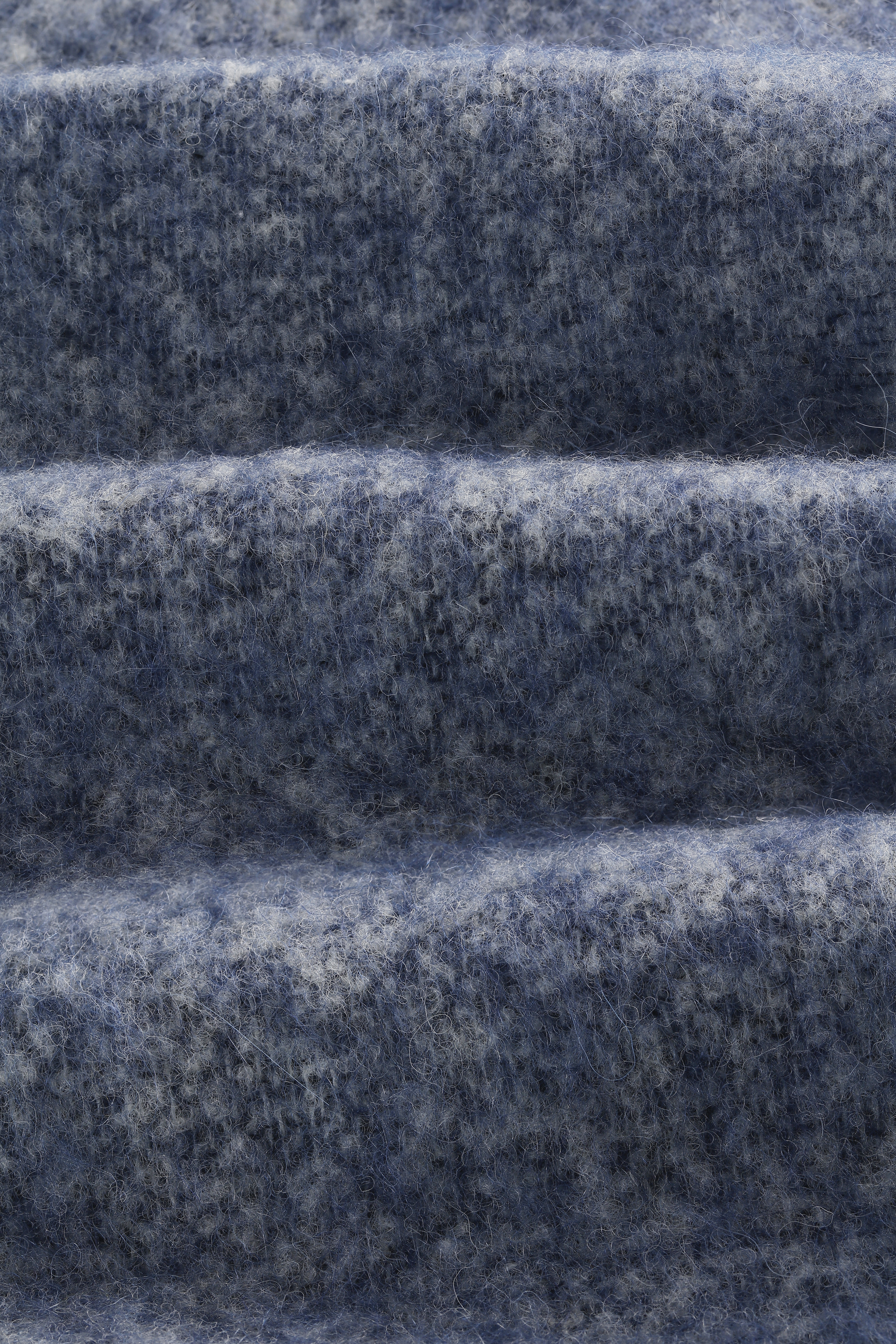 マフラー・ストール VALENTINO FW22 Midnight blue wool scarf (1W2ET00NLZC 598) Valentino Midnight Blue Wool Scarf | italist | REVERSIBLE