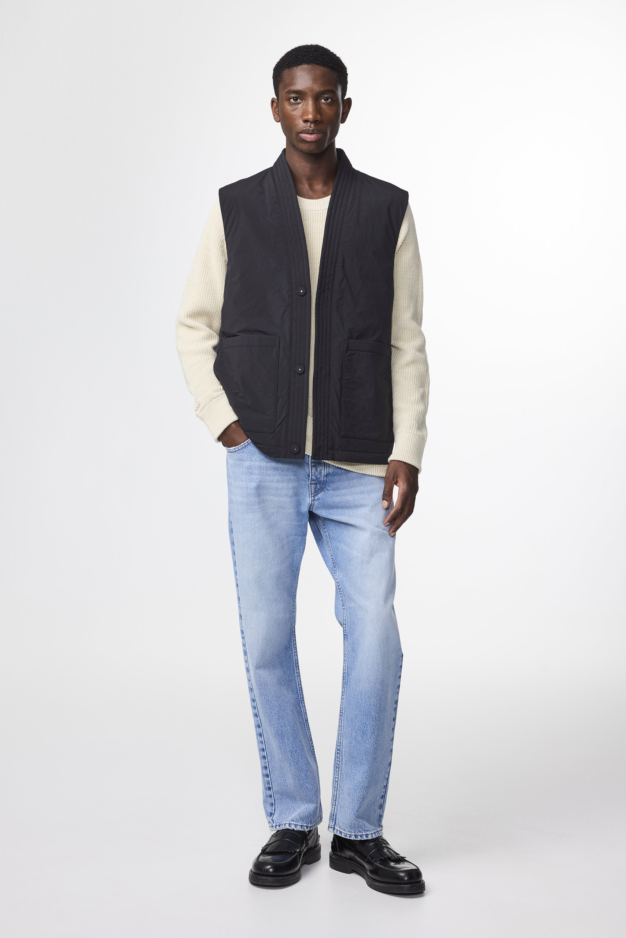 Yuki 8280 men's vest - Black - Buy online at NN.07®