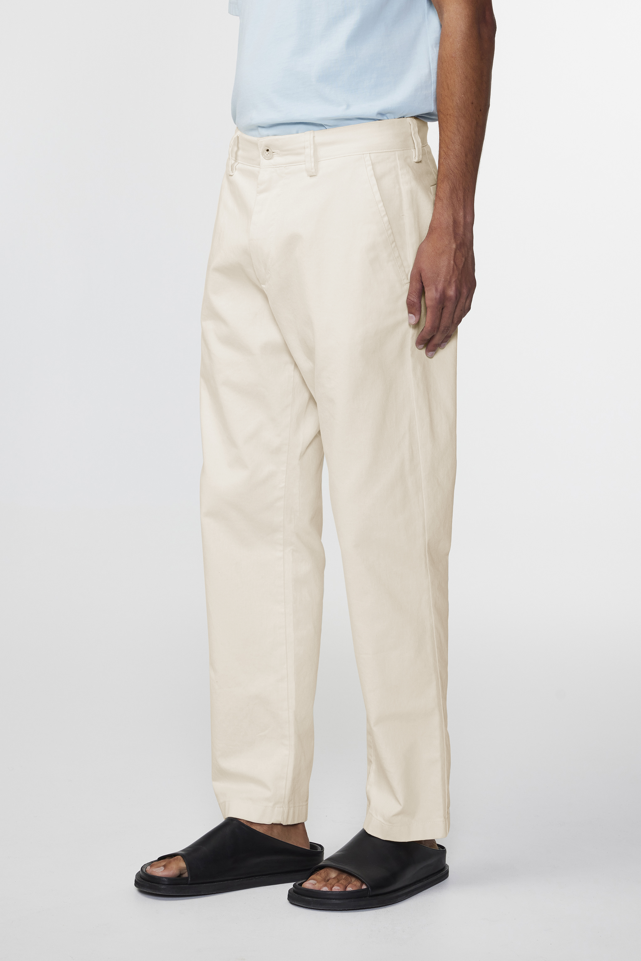 Elevate Everyday Stretch Chinos - White – Bombay Shirt Company