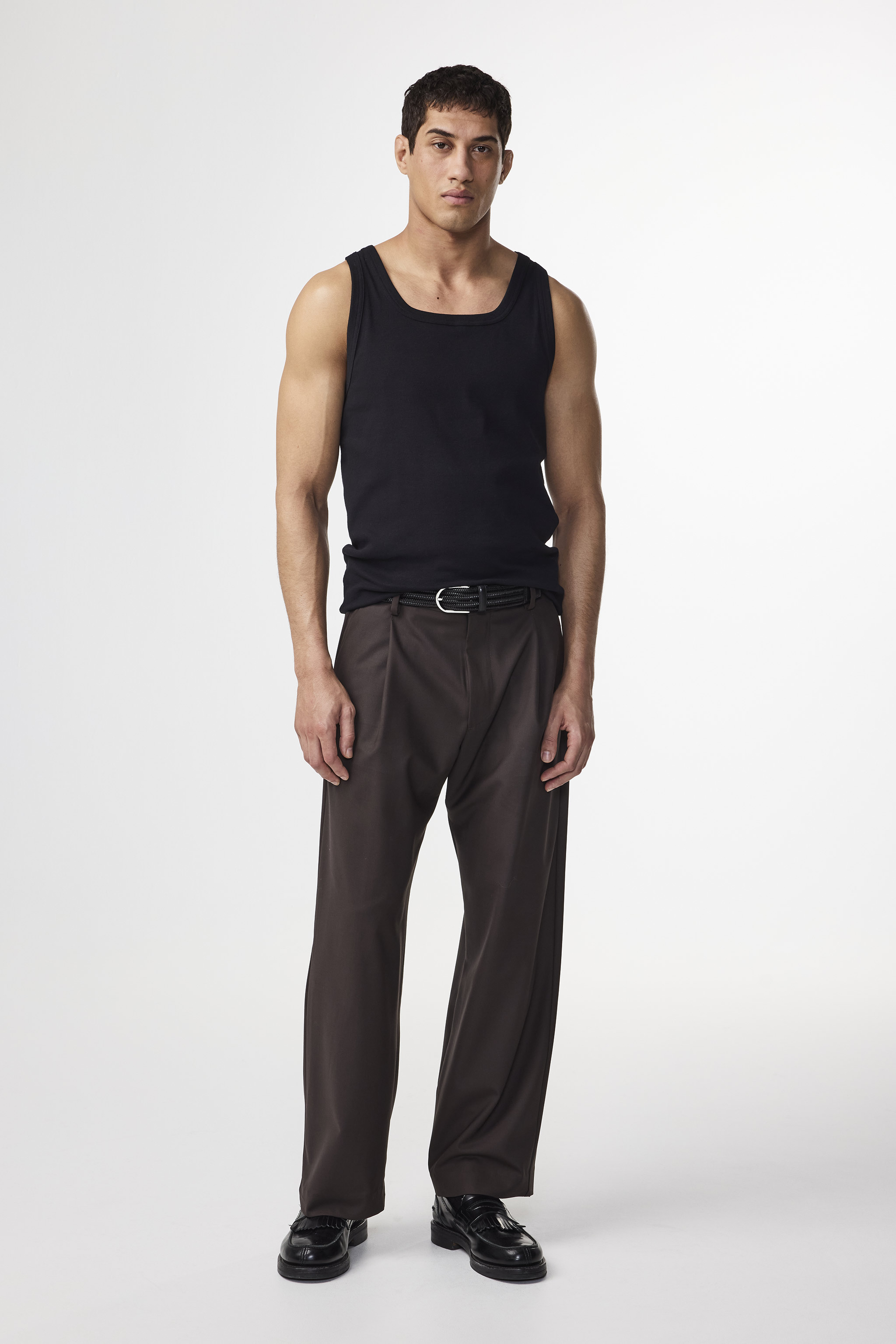 トップス W Face Tank Top (black) CLOSED Racer Tank Top in Black – Jones + Co