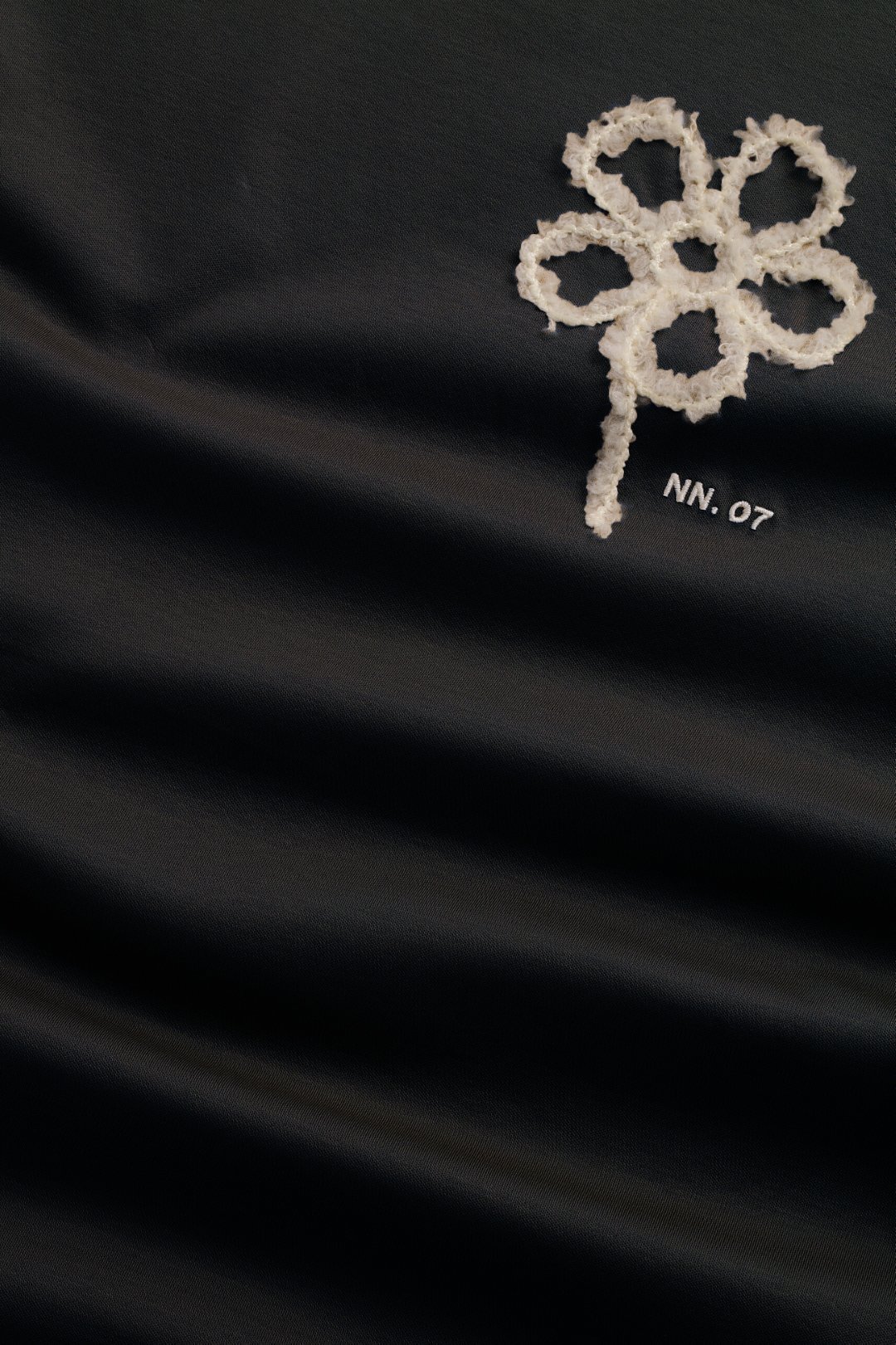 ☆関税込み☆【NN07】Pedro3525 Embroidered Mercerised T-Shirt Pedro 3525 men's t-shirt - Navy Blue - Buy online at NN.07®