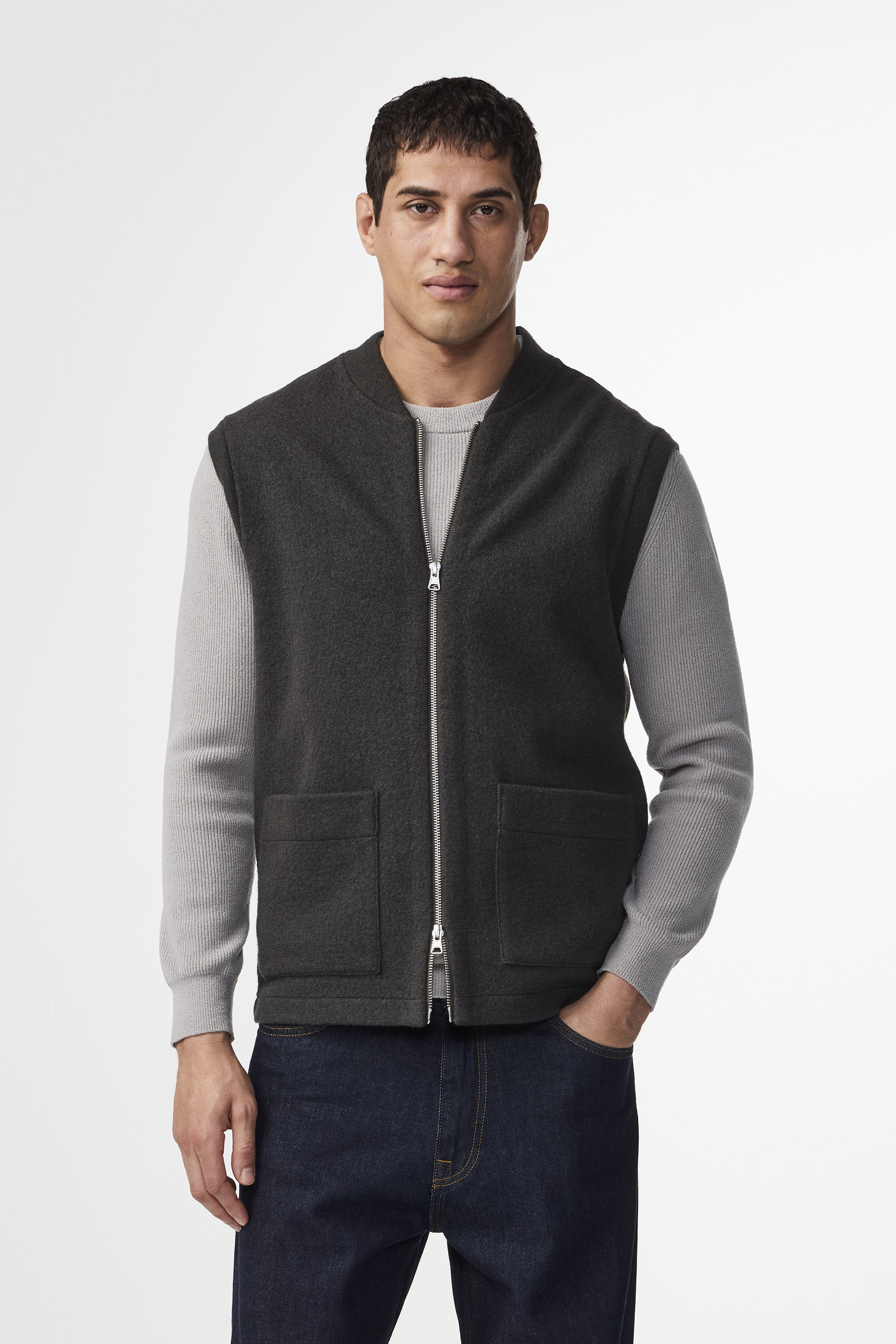 Boiled Vest 6398 men's vest - Dark Army - Buy online at NN.07®